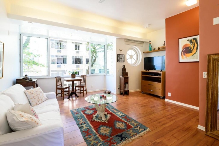 3 Bedrooms Apartment