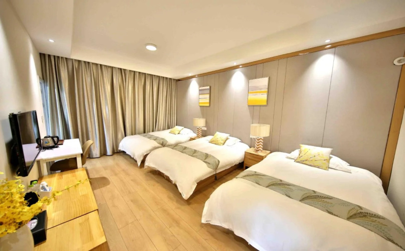 Time Machine Hotel
