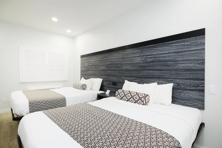 Sapphire Inn and Suites
