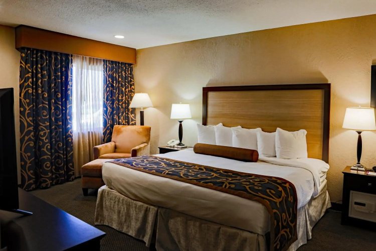 Heritage Inn