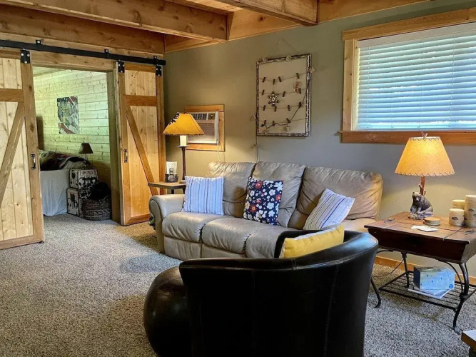 Lil Bigfoot Chalet