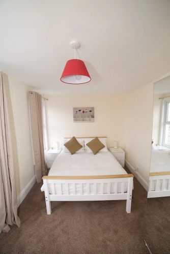 152-154 Bath Road