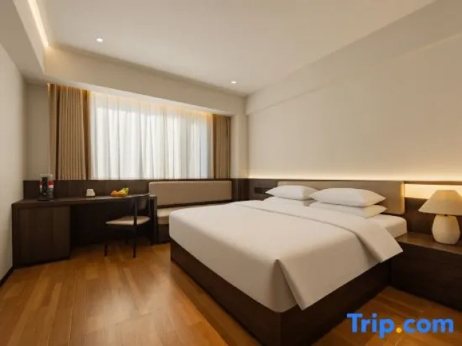 Standard Double room with courtyard view