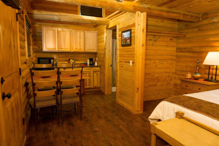 Red Canyon Village