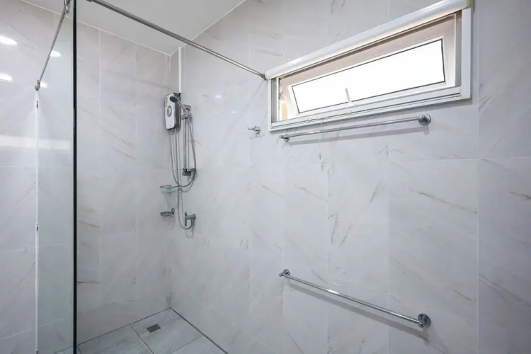 1BR Apt Poolside Near Yanui Beach V201
