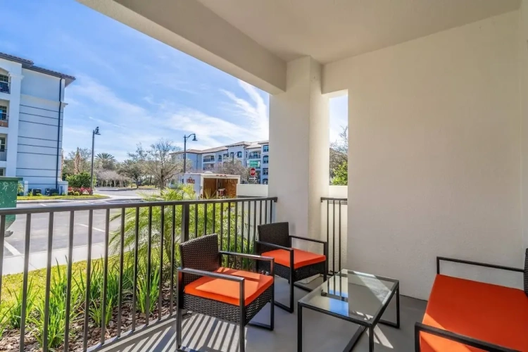 Standard room with balcony