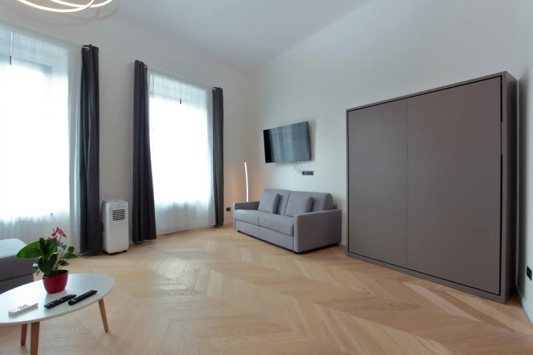 The Apartment House - Mezibranska