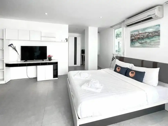 Roomquest Utopia Kata and Residence