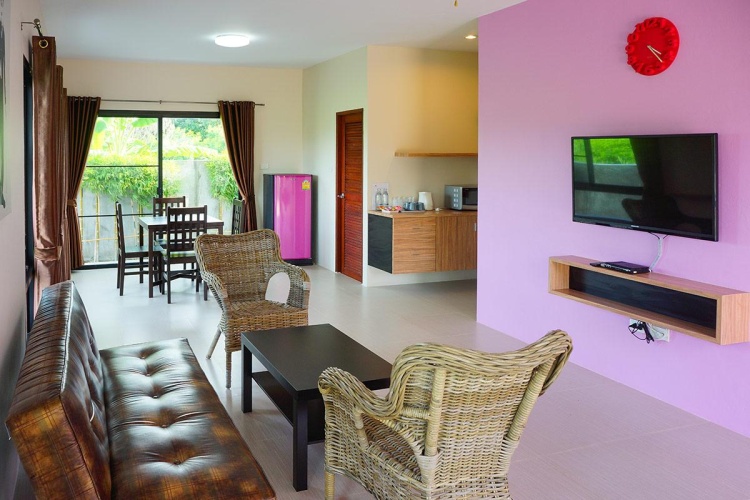 2 Bedrooms Quadruple Villa