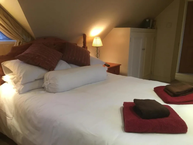 5 Charlton Mill Way B&B