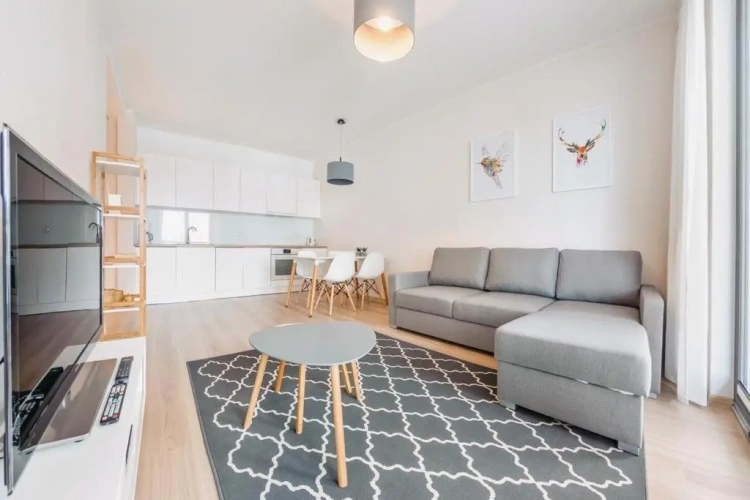 2 Bedrooms Apartment