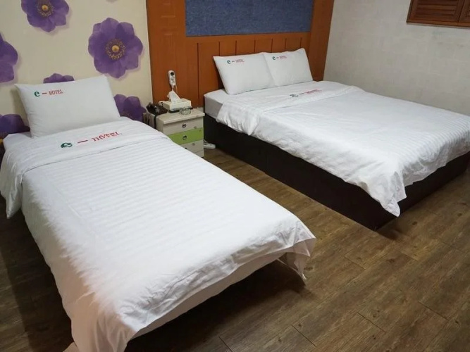 e-Hotel