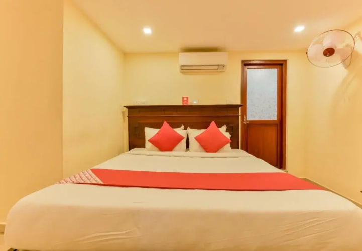 Malabar Plaza Residency by OYO