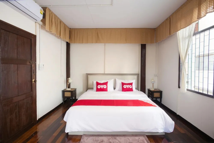 Oyo 708 All Red Hostel Chiang Mai