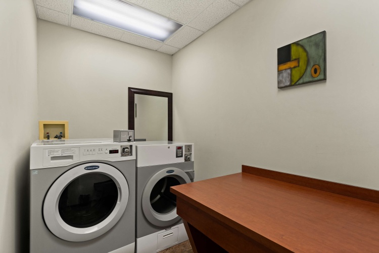Best Western Plus Orangeville Inn & Suites photo 7