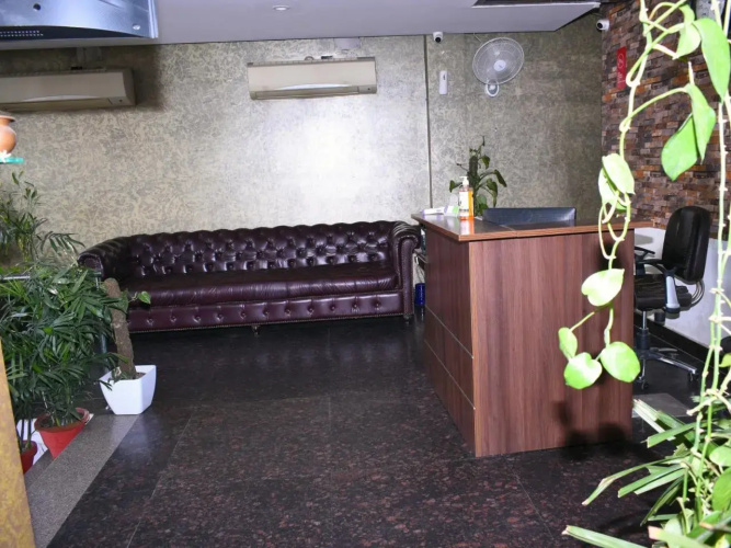 Hotel Flora Inn