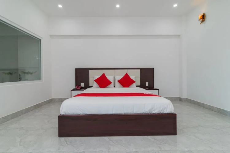 Ruby Hotel By OYO Rooms