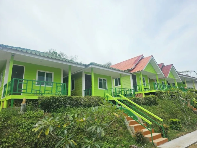 Deluxe Double room with balcony and with partial sea view