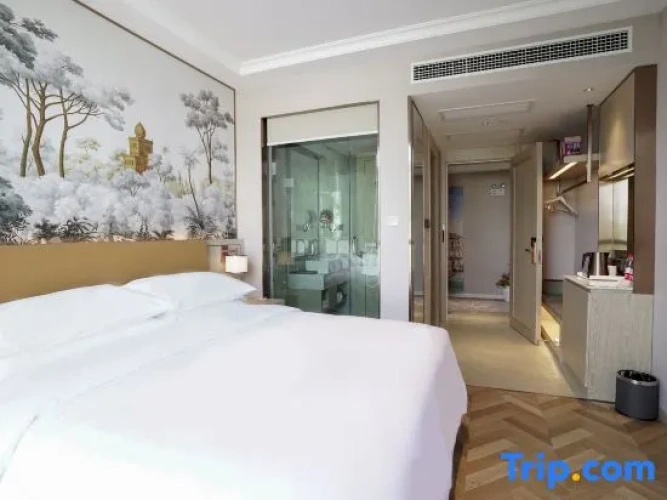 Standard Double room with view