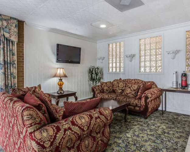 Econo Lodge Douglas