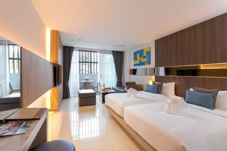 Deluxe Twin room with balcony
