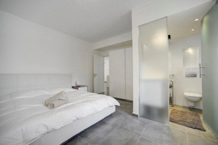 HolyGuest - Bograshov 44Over view