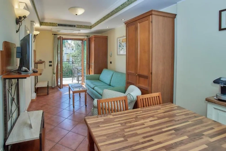 Superior Apartment