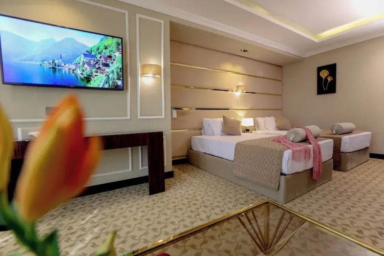 Cairo Taj Mohandessn Hotels & Suites
