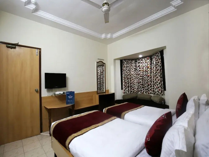Hotel Arts Executive