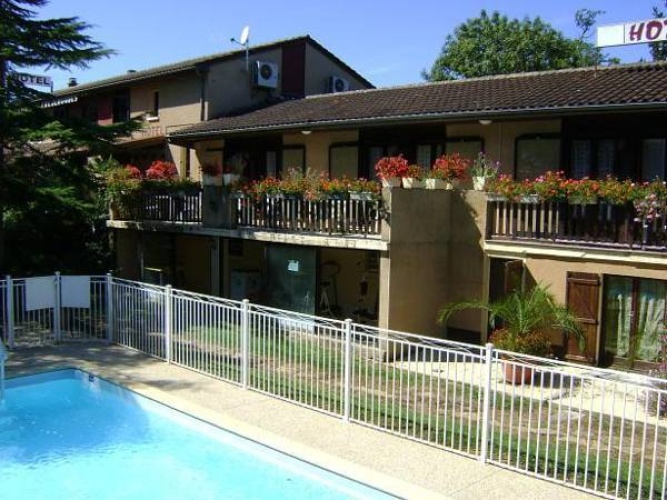 Standard Twin room with balcony