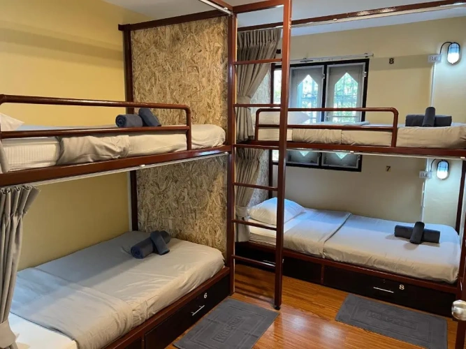 Economy Quadruple room