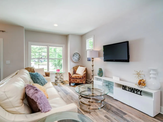 1121 Nashville - 4 Br Duplex