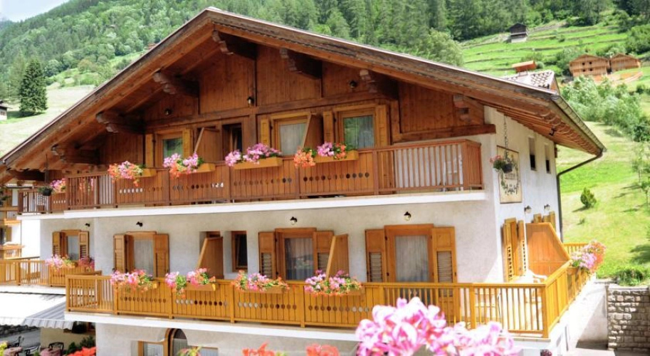 Alpen Hotel Rabbi