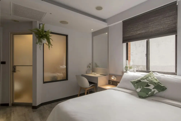 Peng Apartment