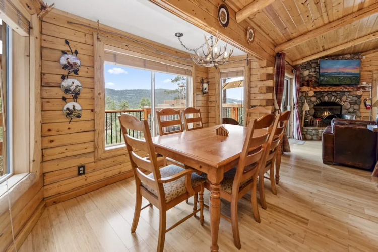 Moon Bear Lodge