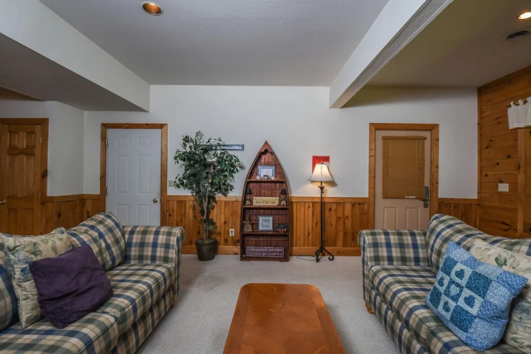 Rock Lodge Cabin 4 Bedroom House