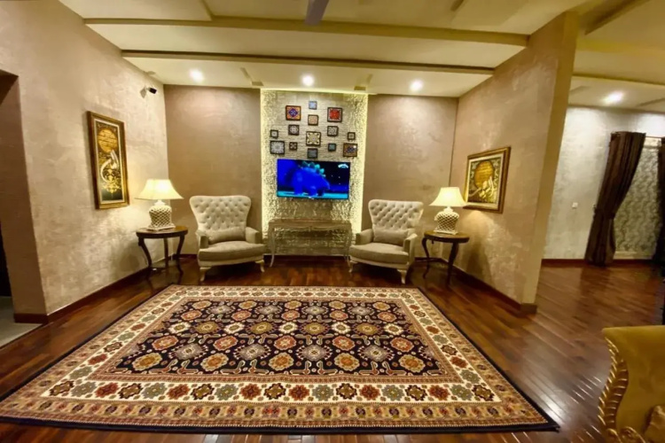 Sheltons Rezidor Lahore