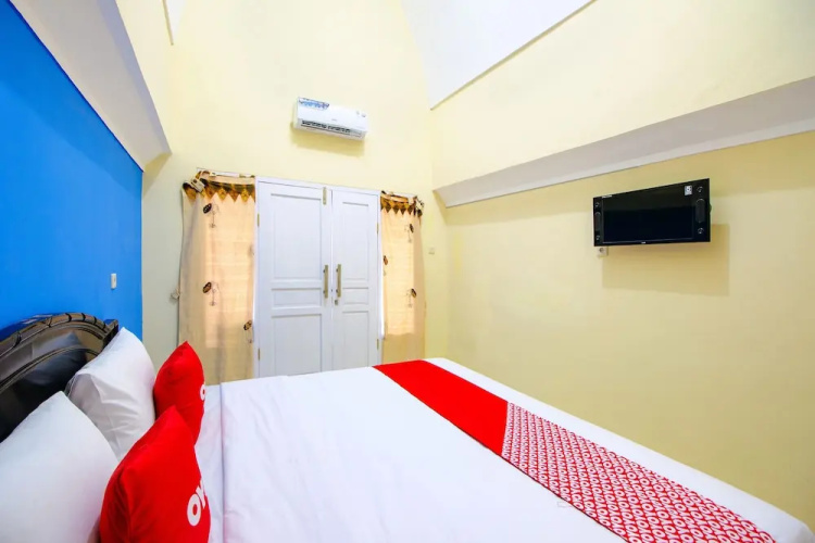 Grand Monica by OYO Rooms