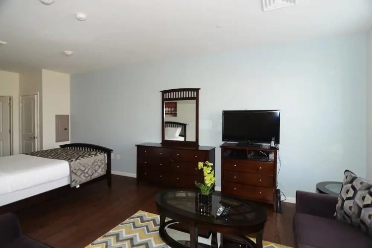 Luxury Double Suite with city view
