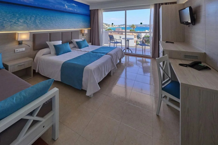 Aparthotel y Hotel Paguera Beach