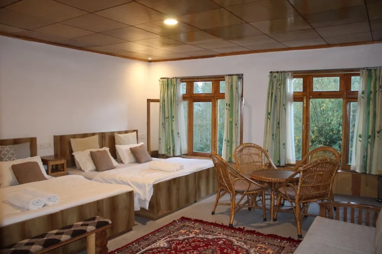 Comfort Quadruple room with mountain view