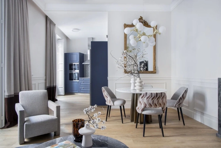 2 Bedrooms Luxury Apartment