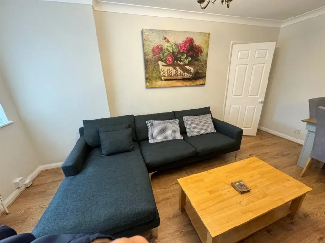 Lovely 2 Bedrooms Flat in South Sutton