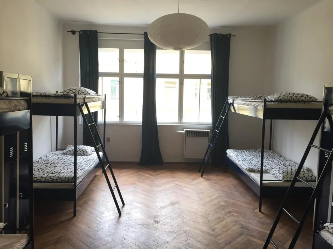 Cosmopole Hostel