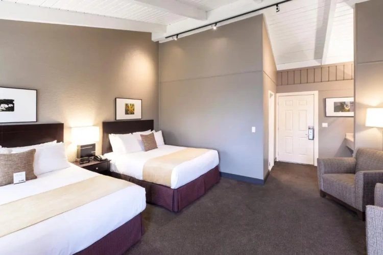 Deluxe Quadruple room