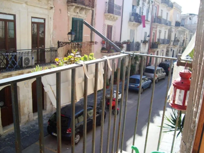 1 Bedroom Apartment with balcony