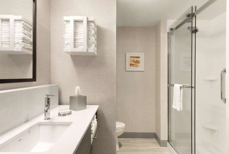 Hampton Inn & Suites St. Charles Old Town Area