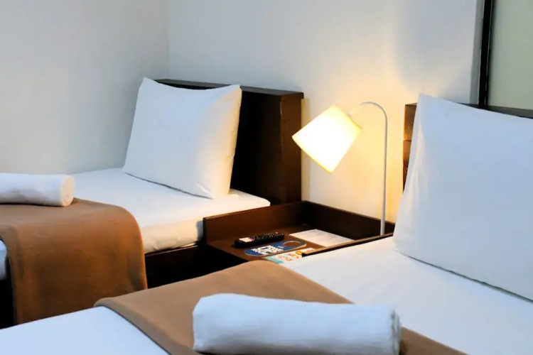 Arzo Hotel Makati