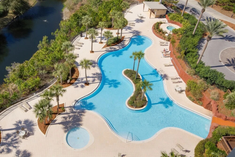 9th-floor Studio W/ Lagoon Pool Studio Bedroom Condo
