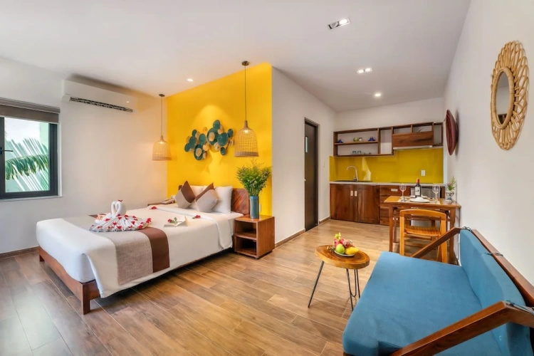 Deluxe Studio with balcony